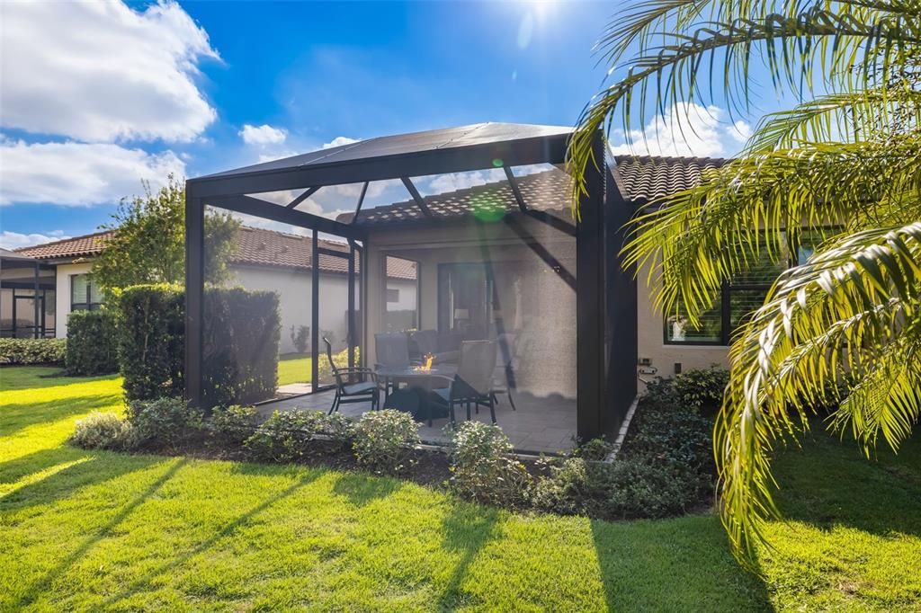 Active With Contract: $570,000 (3 beds, 2 baths, 1926 Square Feet)