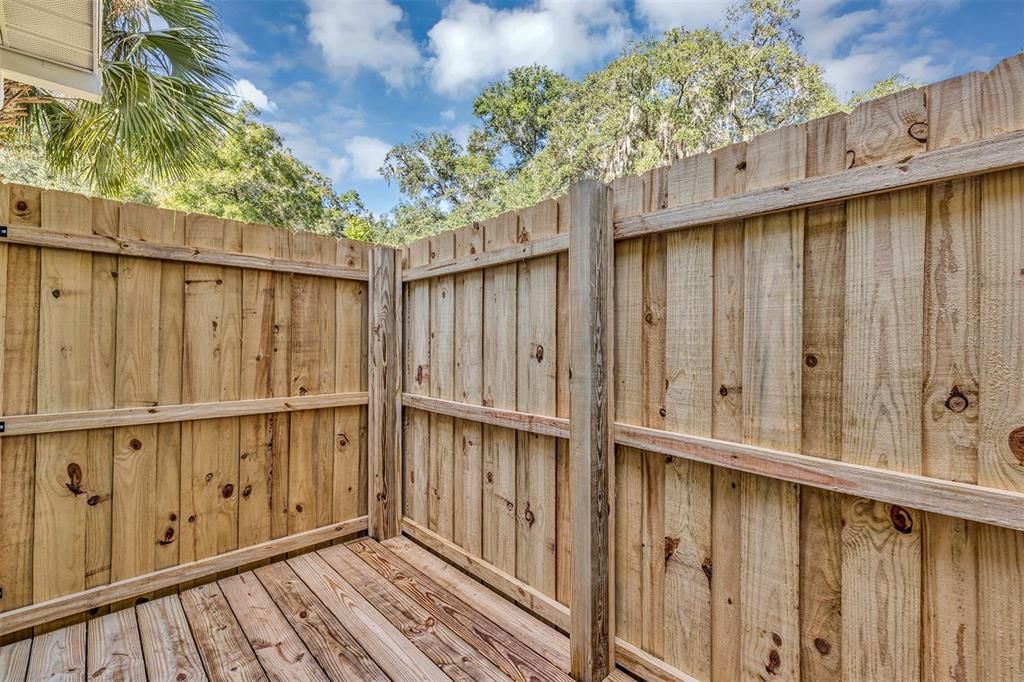 Под контрактом: $329,000 (3 спален, 2 ванн, 1240 Квадратных фут)