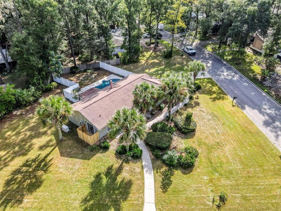 Под контрактом: $329,000 (3 спален, 2 ванн, 1240 Квадратных фут)