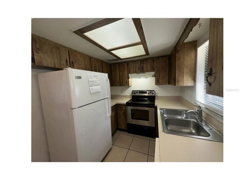 出租: $1,499 (2 贝兹, 1 浴室, 916 平方英尺)