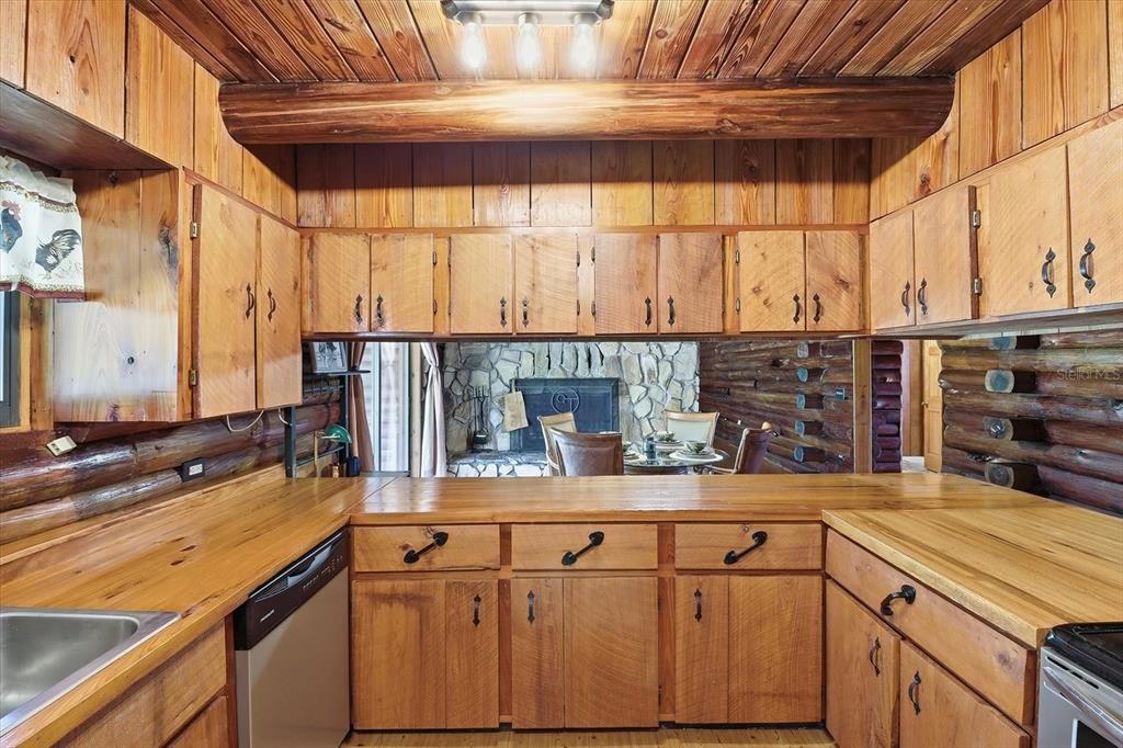 待售: $389,000 (3 贝兹, 2 浴室, 2020 平方英尺)