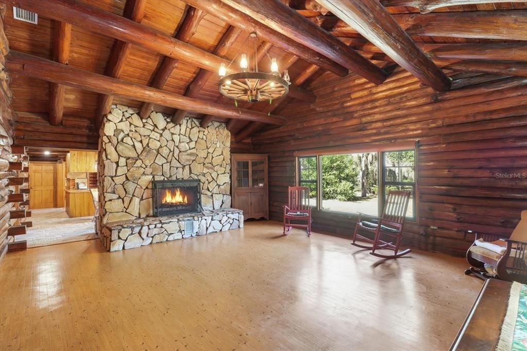 待售: $389,000 (3 贝兹, 2 浴室, 2020 平方英尺)