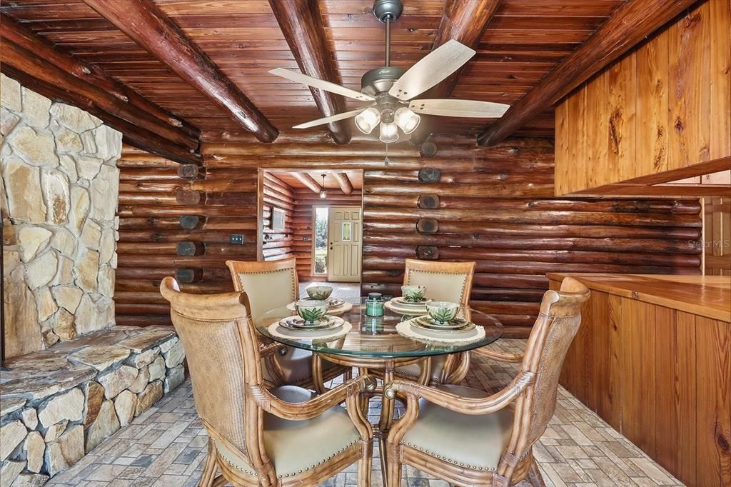 待售: $389,000 (3 贝兹, 2 浴室, 2020 平方英尺)