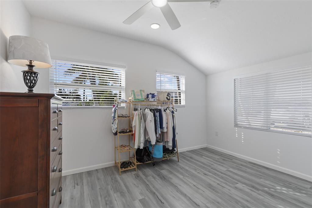 Active With Contract: $495,000 (3 beds, 2 baths, 1533 Square Feet)