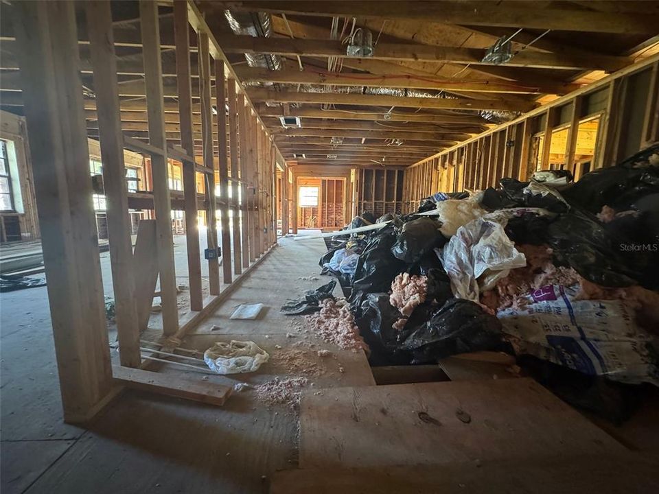 For Sale: $155,000 (4 beds, 2 baths, 3507 Square Feet)