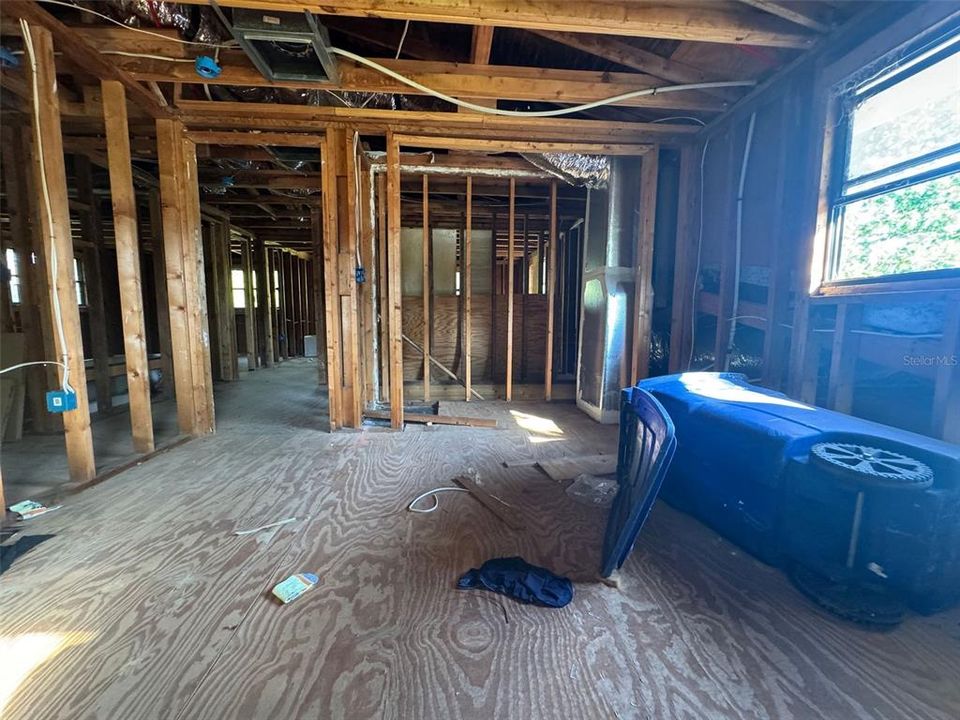 For Sale: $155,000 (4 beds, 2 baths, 3507 Square Feet)