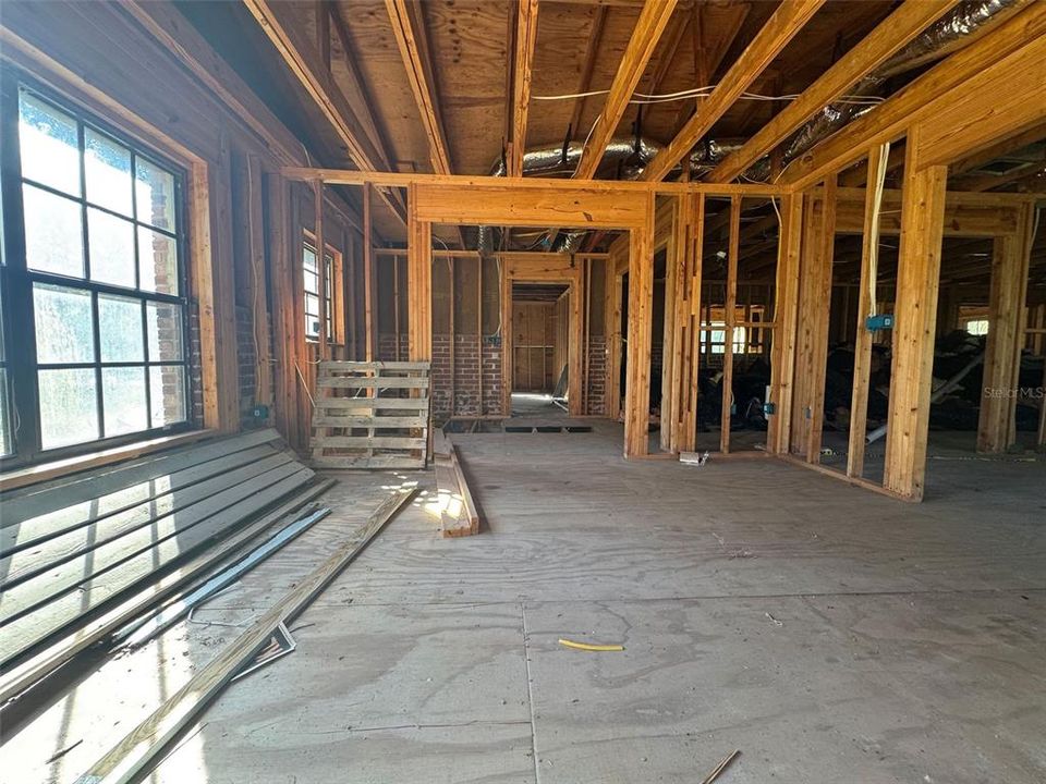 For Sale: $155,000 (4 beds, 2 baths, 3507 Square Feet)