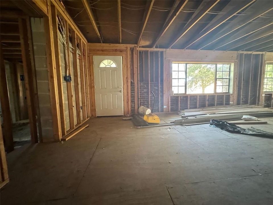 For Sale: $155,000 (4 beds, 2 baths, 3507 Square Feet)