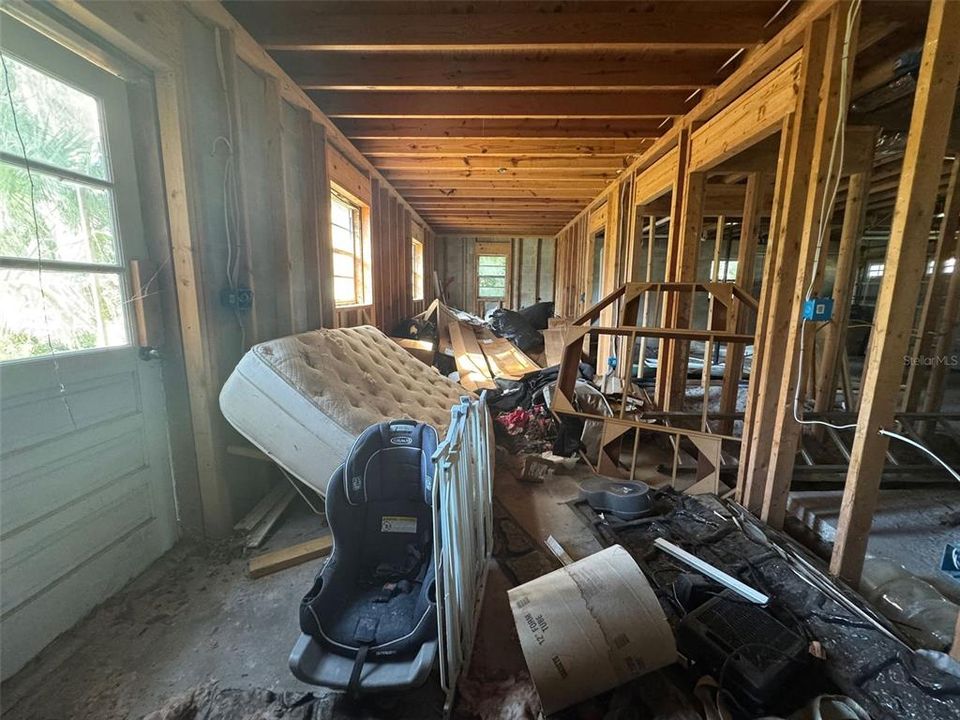 For Sale: $155,000 (4 beds, 2 baths, 3507 Square Feet)