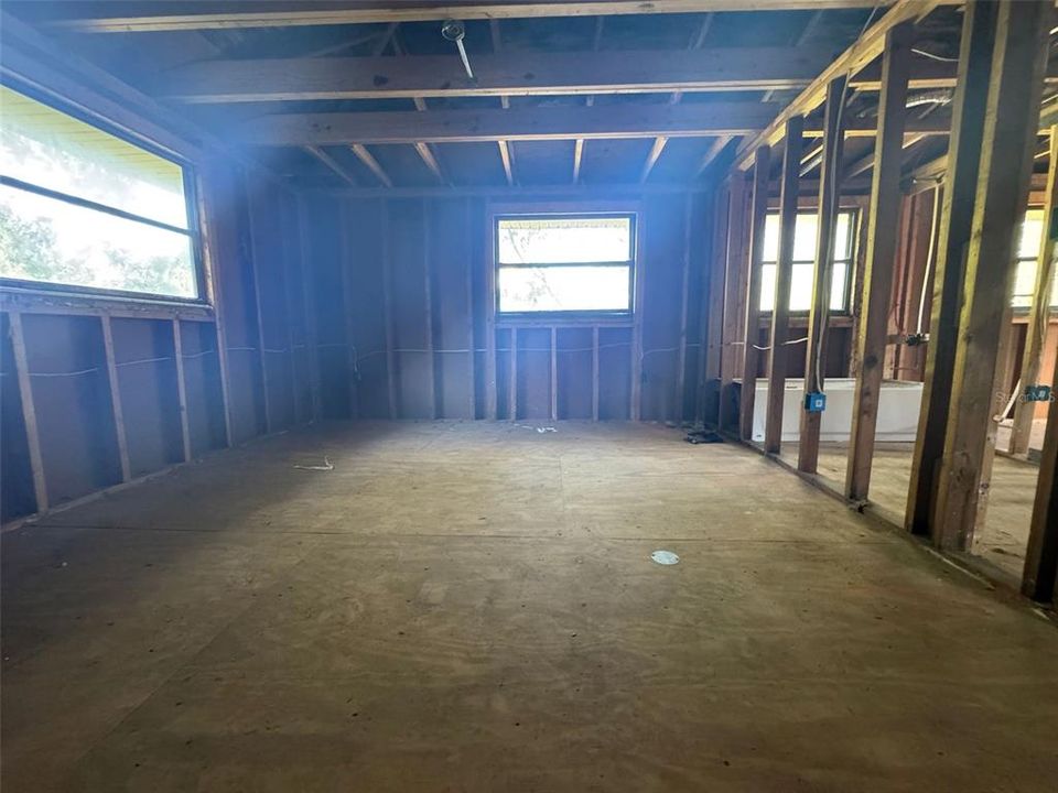 For Sale: $155,000 (4 beds, 2 baths, 3507 Square Feet)