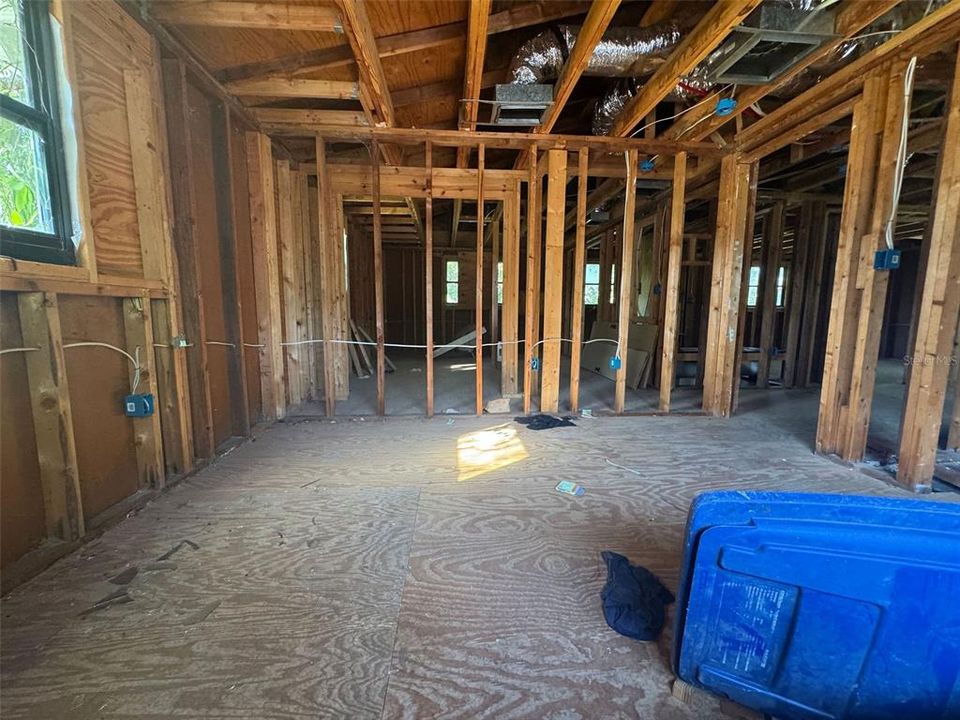 For Sale: $155,000 (4 beds, 2 baths, 3507 Square Feet)