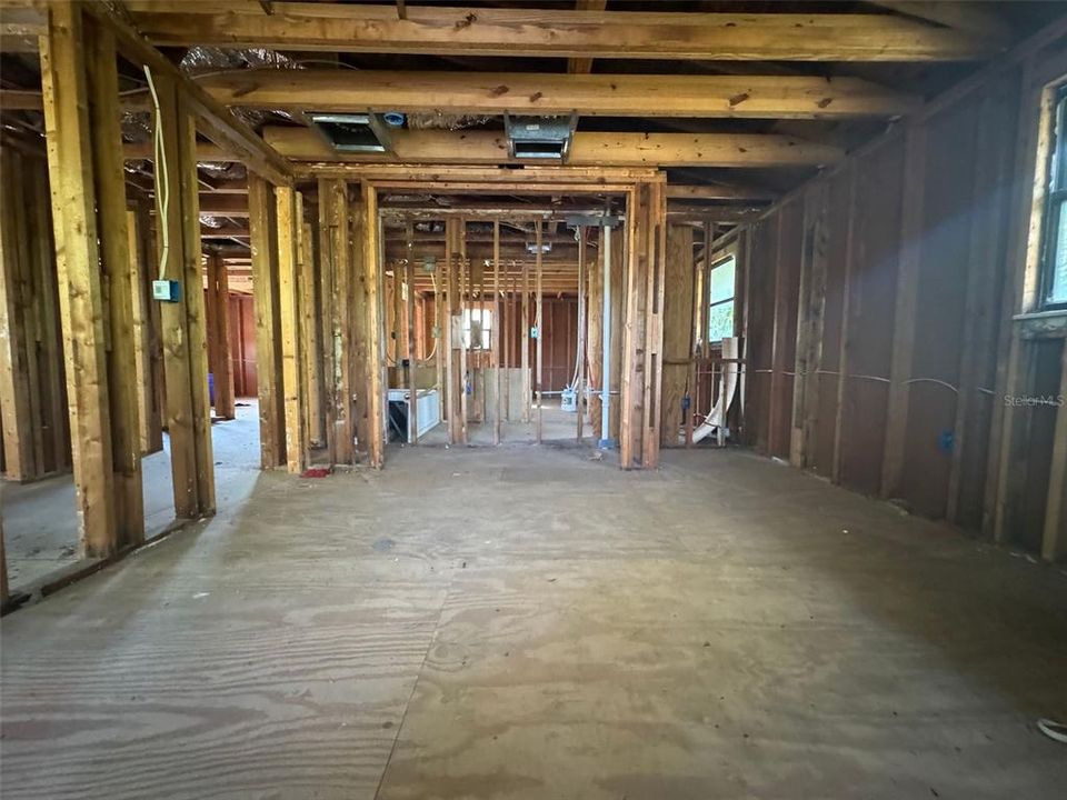 For Sale: $155,000 (4 beds, 2 baths, 3507 Square Feet)