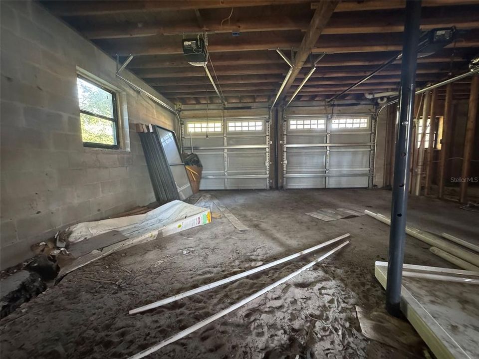 For Sale: $155,000 (4 beds, 2 baths, 3507 Square Feet)