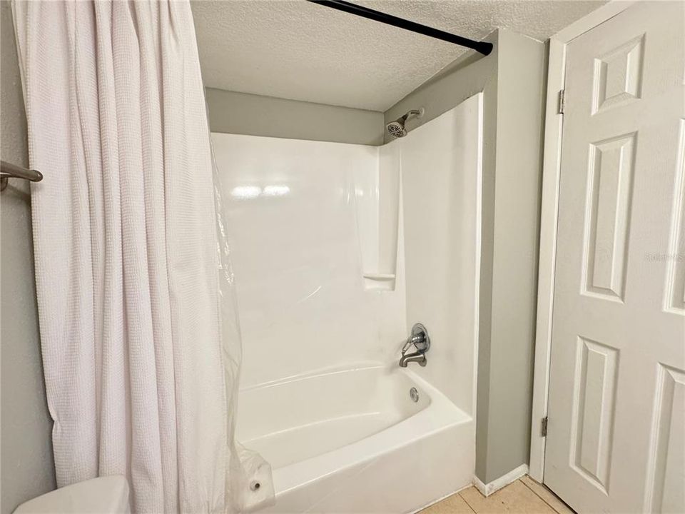 For Rent: $1,450 (2 beds, 2 baths, 992 Square Feet)