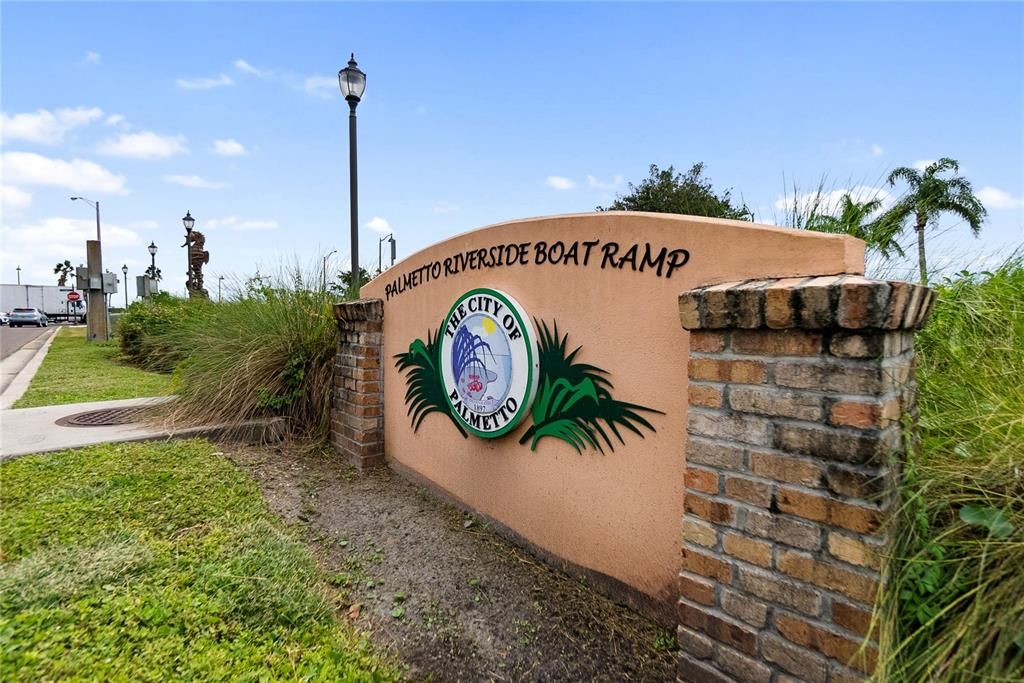 На продажу: $358,000 (4 спален, 2 ванн, 1288 Квадратных фут)