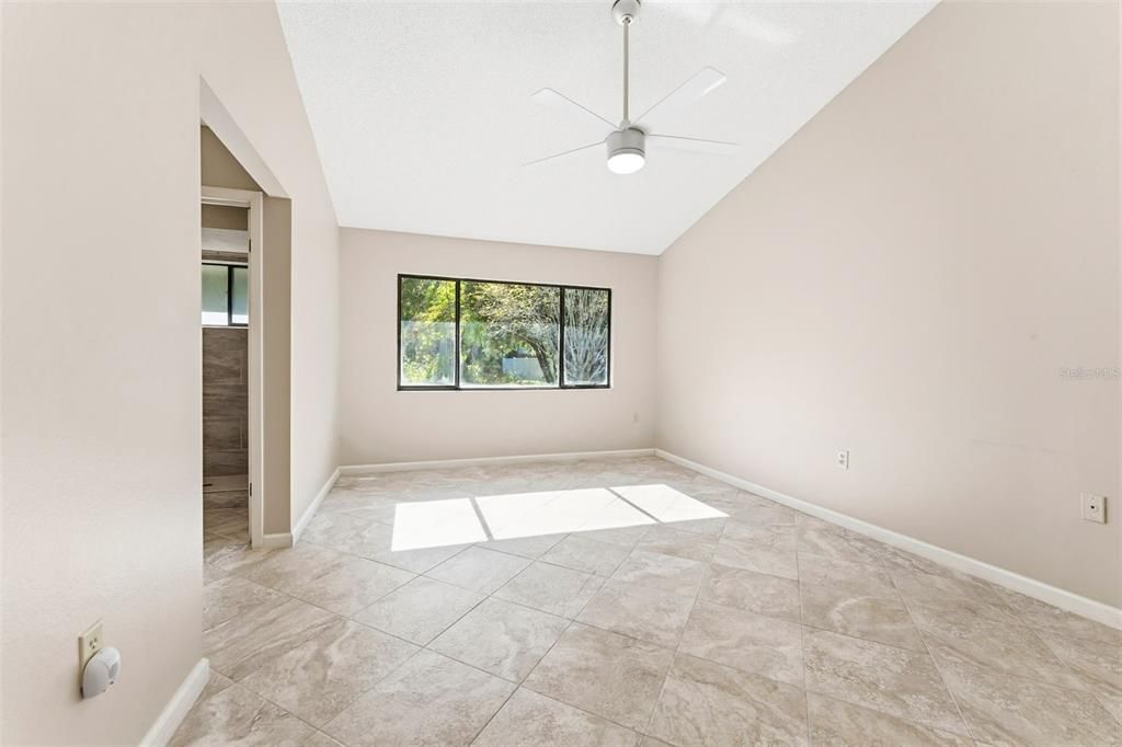 Active With Contract: $244,000 (2 beds, 2 baths, 1241 Square Feet)