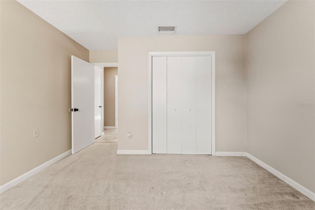 Active With Contract: $244,000 (2 beds, 2 baths, 1241 Square Feet)