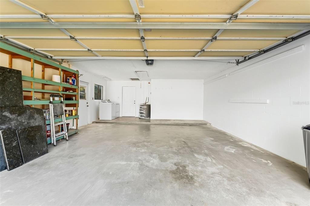 Active With Contract: $244,000 (2 beds, 2 baths, 1241 Square Feet)