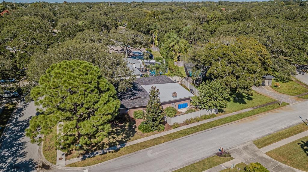 For Sale: $580,000 (4 beds, 3 baths, 2808 Square Feet)