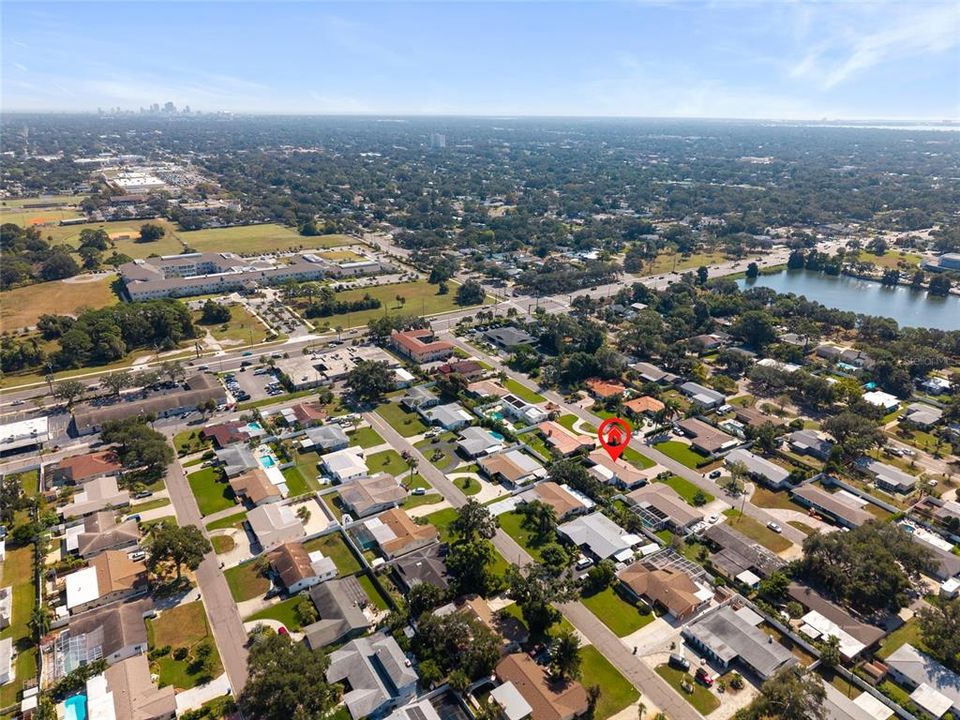 合同活跃: $589,000 (3 贝兹, 2 浴室, 1570 平方英尺)