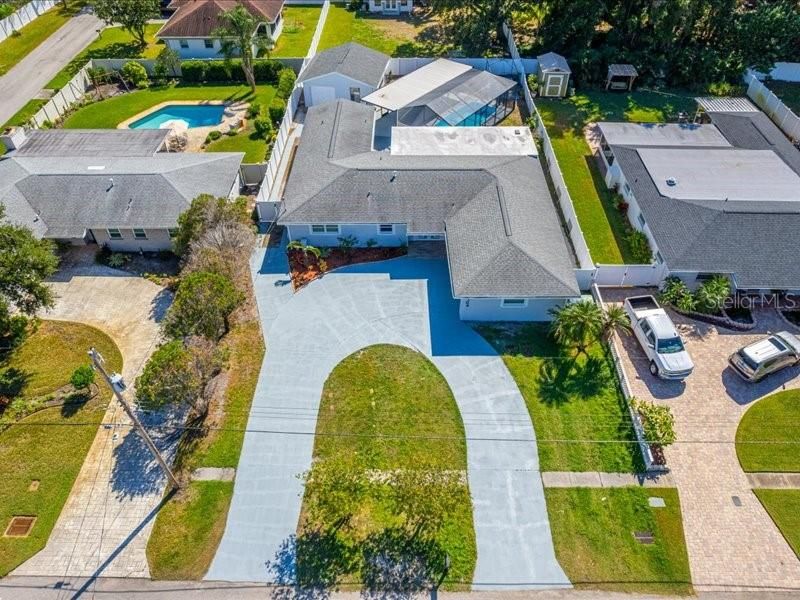 待售: $775,000 (4 贝兹, 4 浴室, 2367 平方英尺)