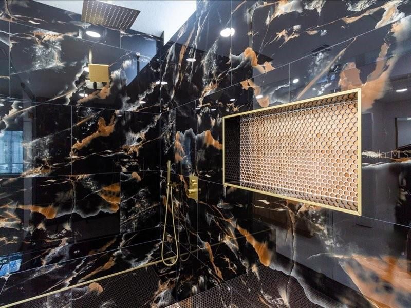 待售: $775,000 (4 贝兹, 4 浴室, 2367 平方英尺)