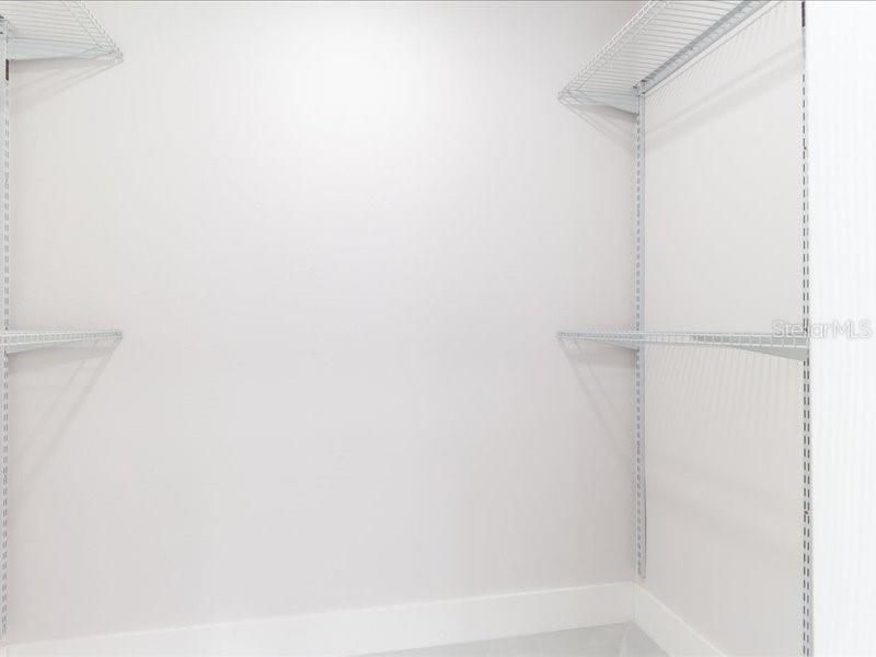 待售: $775,000 (4 贝兹, 4 浴室, 2367 平方英尺)