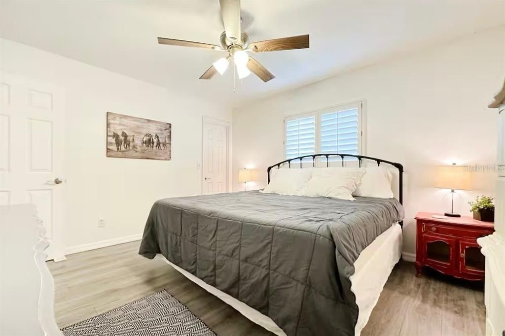 For Rent: $1,600 (2 beds, 2 baths, 912 Square Feet)