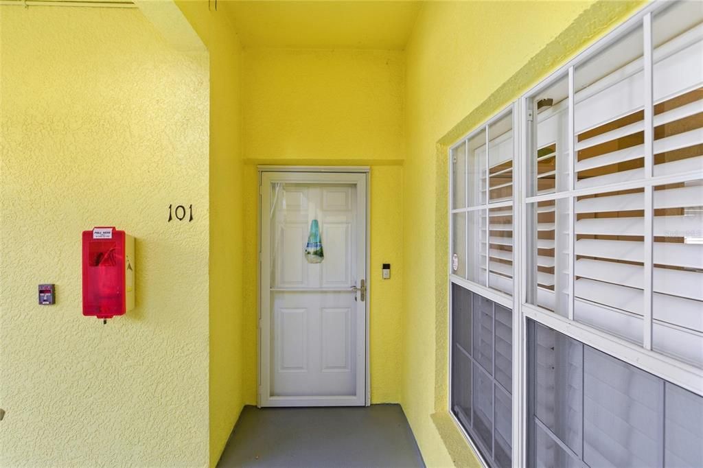 Active With Contract: $179,900 (3 beds, 2 baths, 1293 Square Feet)