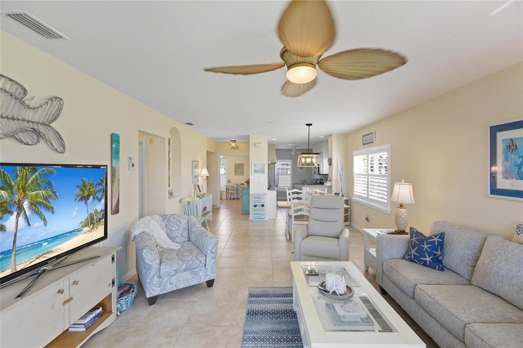 Active With Contract: $179,900 (3 beds, 2 baths, 1293 Square Feet)