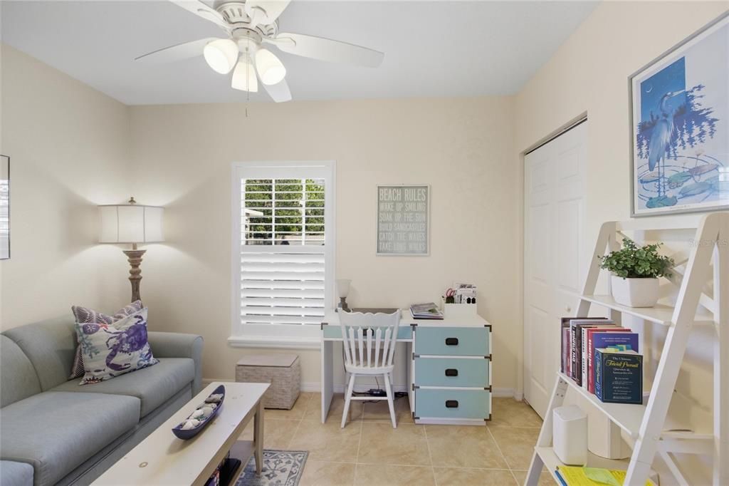 Active With Contract: $179,900 (3 beds, 2 baths, 1293 Square Feet)