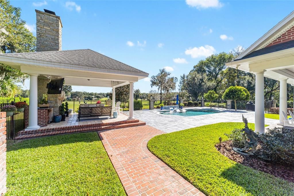 待售: $2,400,000 (4 贝兹, 3 浴室, 5459 平方英尺)