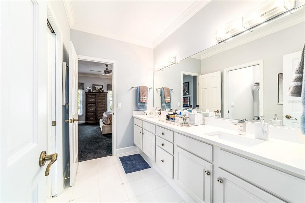 待售: $2,400,000 (4 贝兹, 3 浴室, 5459 平方英尺)