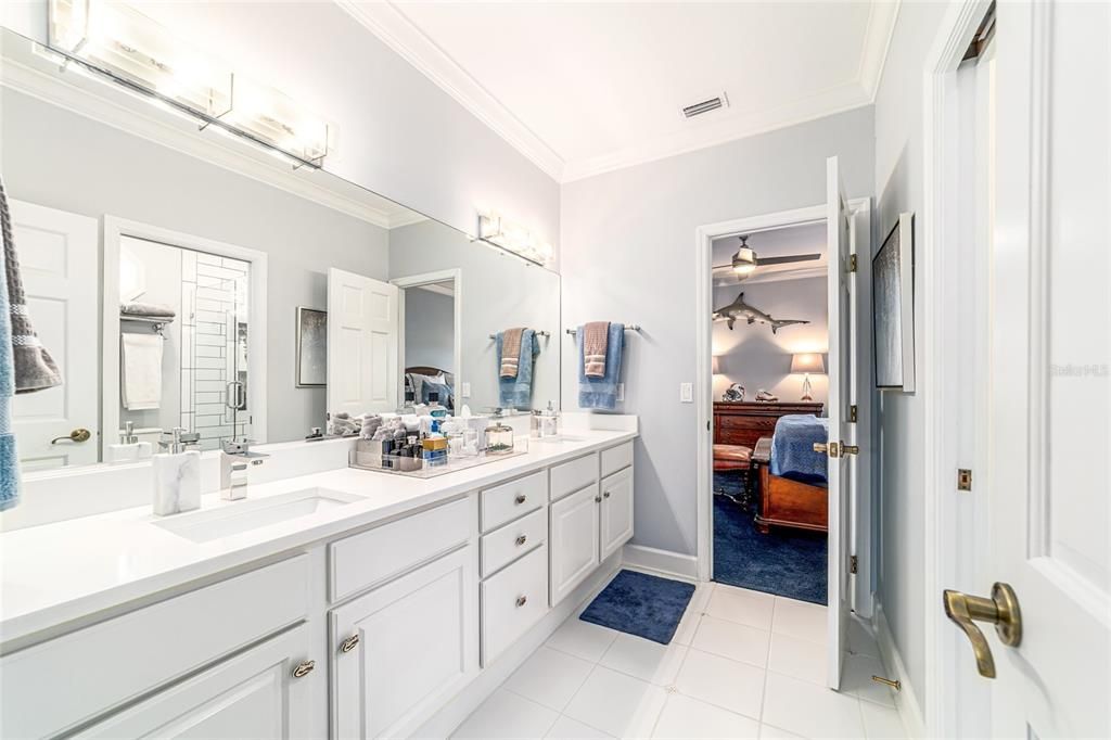 待售: $2,400,000 (4 贝兹, 3 浴室, 5459 平方英尺)