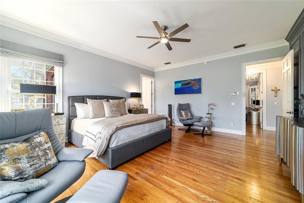 待售: $2,400,000 (4 贝兹, 3 浴室, 5459 平方英尺)