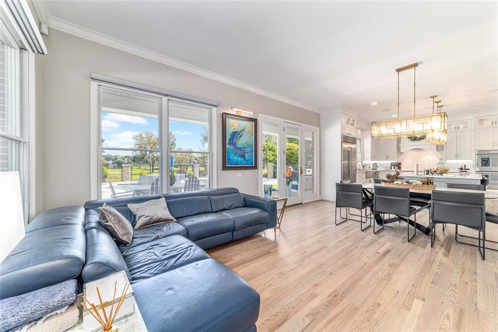 待售: $2,400,000 (4 贝兹, 3 浴室, 5459 平方英尺)