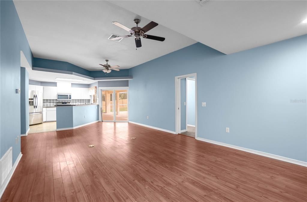 En Venta: $375,000 (5 camas, 2 baños, 2230 Pies cuadrados)