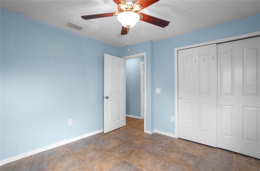 En Venta: $375,000 (5 camas, 2 baños, 2230 Pies cuadrados)