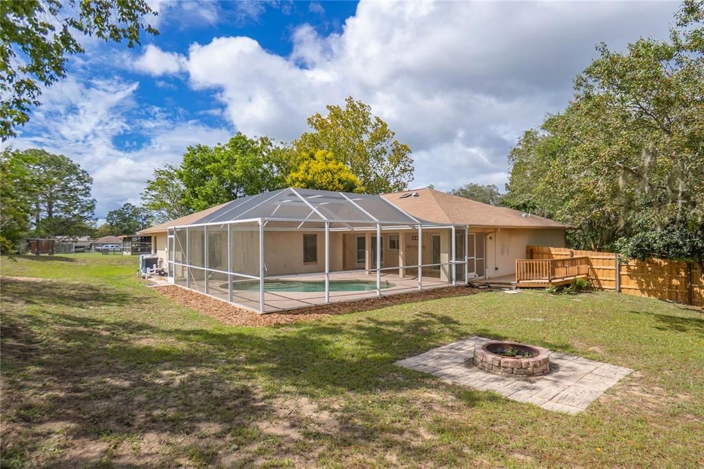 En Venta: $375,000 (5 camas, 2 baños, 2230 Pies cuadrados)