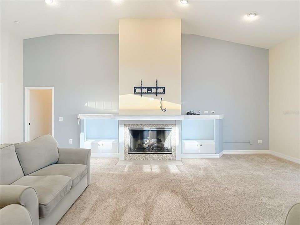 For Sale: $1,599,000 (4 beds, 3 baths, 4314 Square Feet)