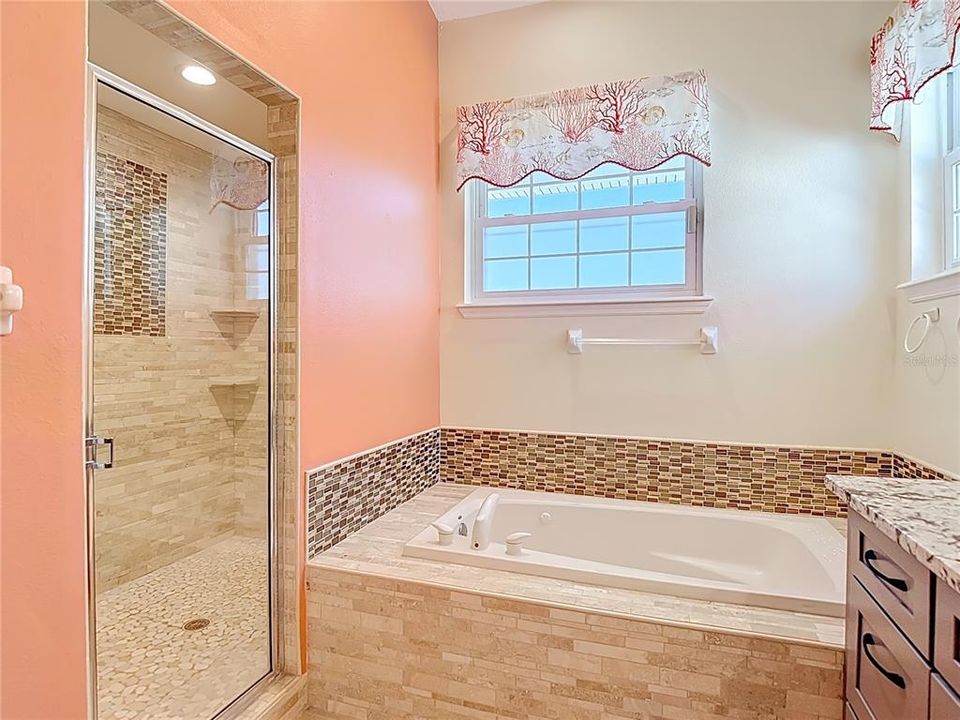 For Sale: $1,599,000 (4 beds, 3 baths, 4314 Square Feet)