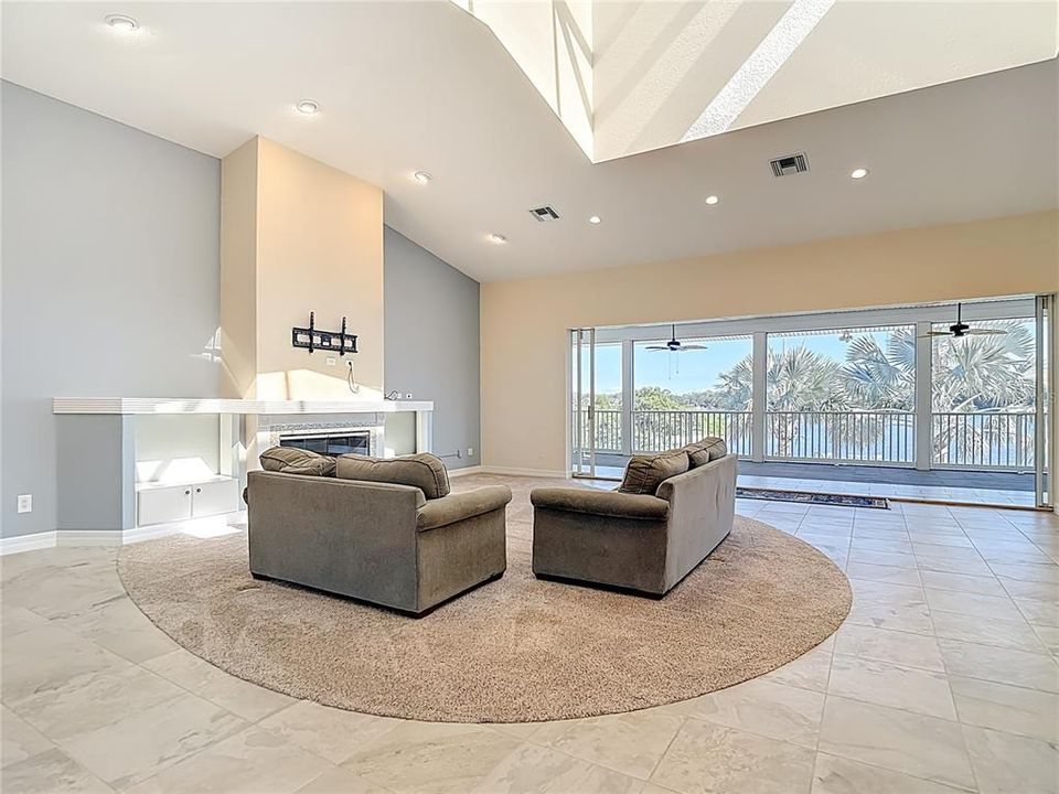 For Sale: $1,599,000 (4 beds, 3 baths, 4314 Square Feet)