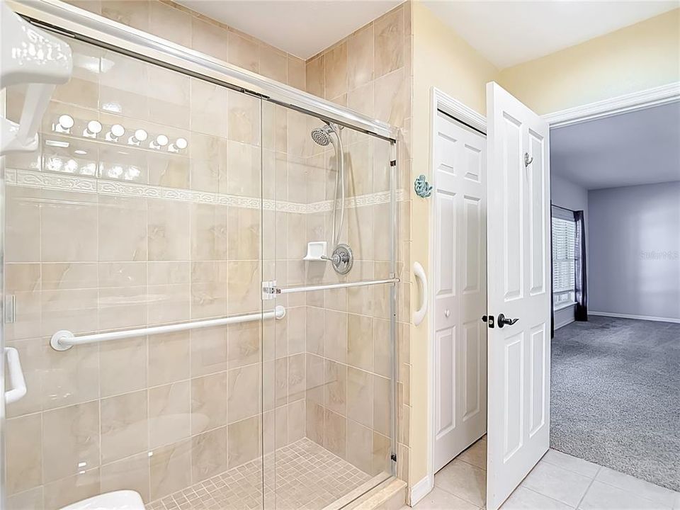 For Sale: $1,599,000 (4 beds, 3 baths, 4314 Square Feet)