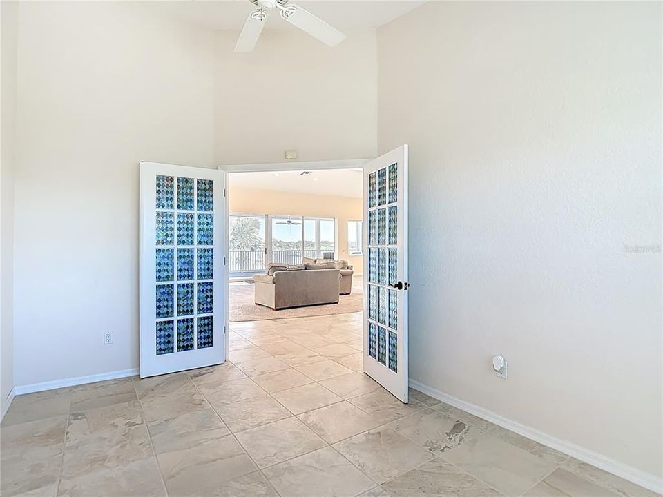 For Sale: $1,599,000 (4 beds, 3 baths, 4314 Square Feet)