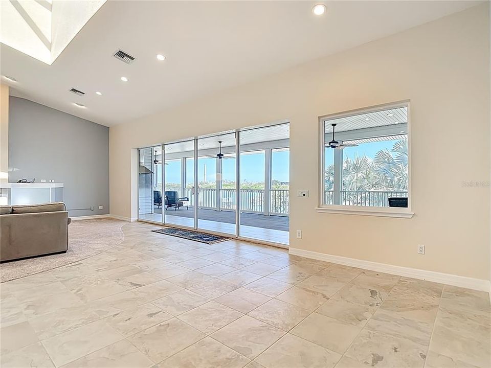 For Sale: $1,599,000 (4 beds, 3 baths, 4314 Square Feet)