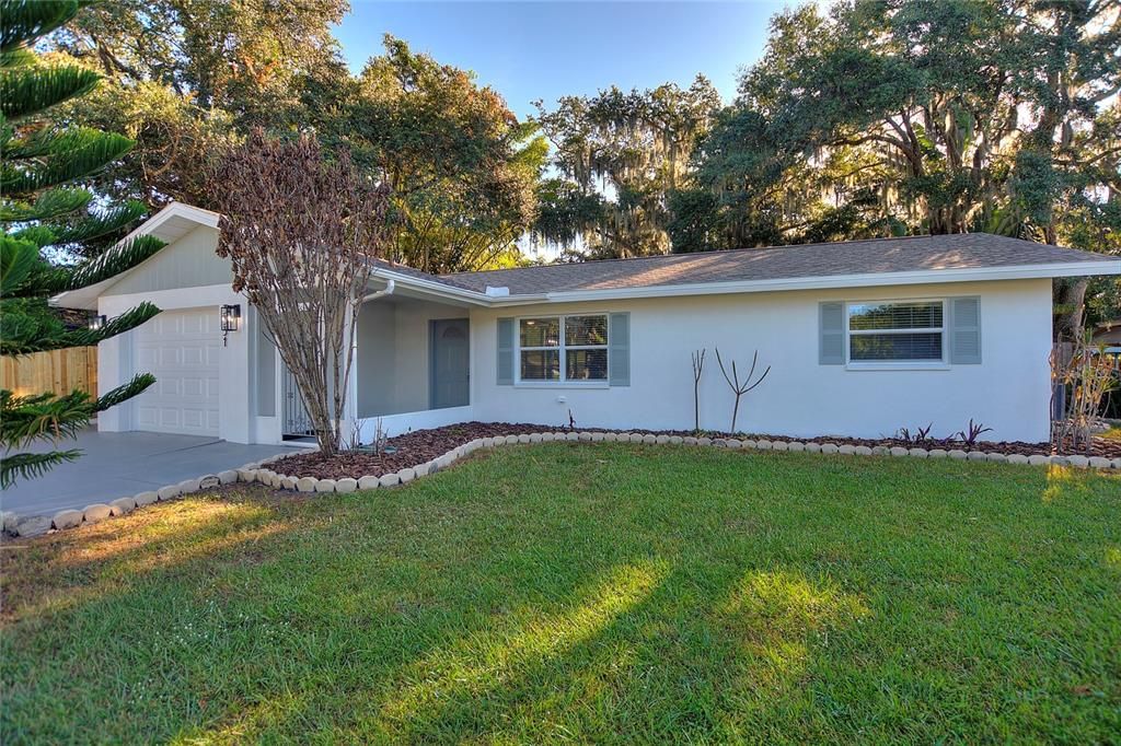 For Sale: $399,000 (3 beds, 2 baths, 1197 Square Feet)