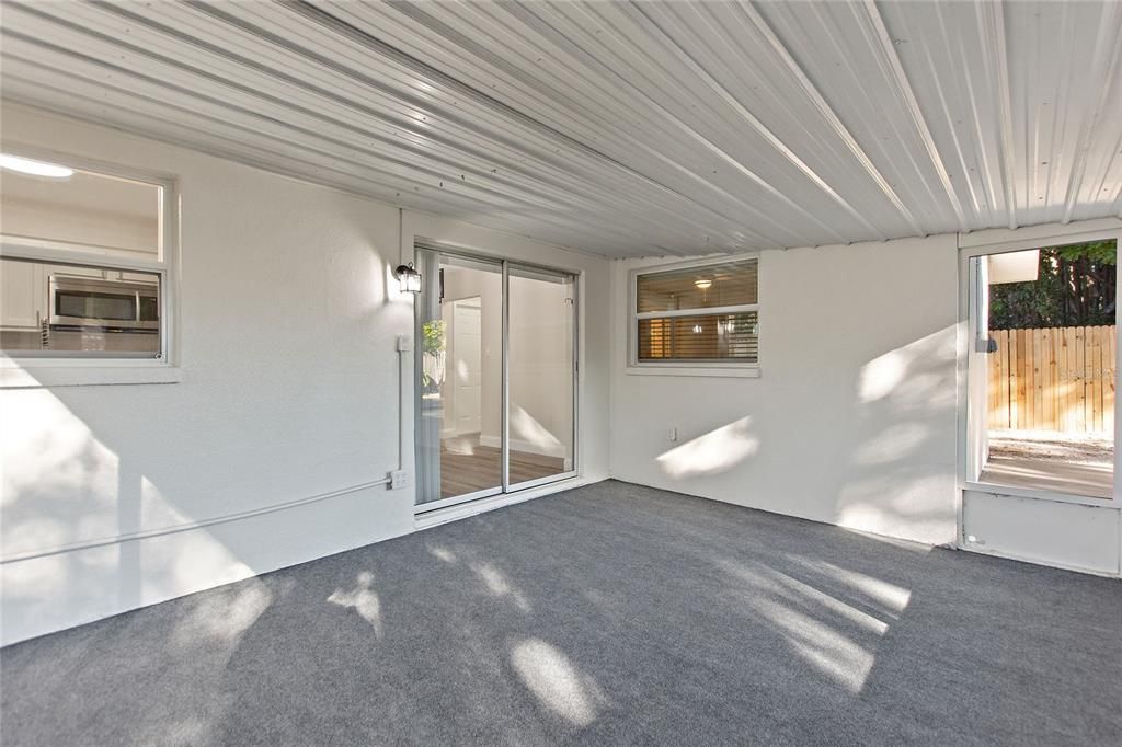 For Sale: $399,000 (3 beds, 2 baths, 1197 Square Feet)