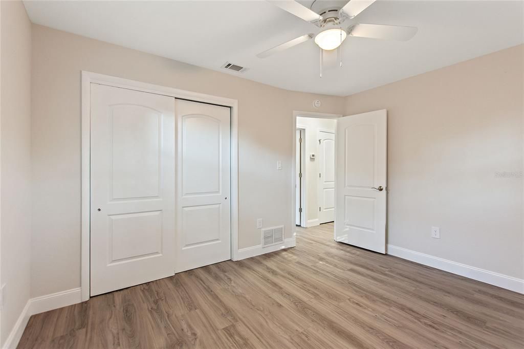 For Sale: $399,000 (3 beds, 2 baths, 1197 Square Feet)