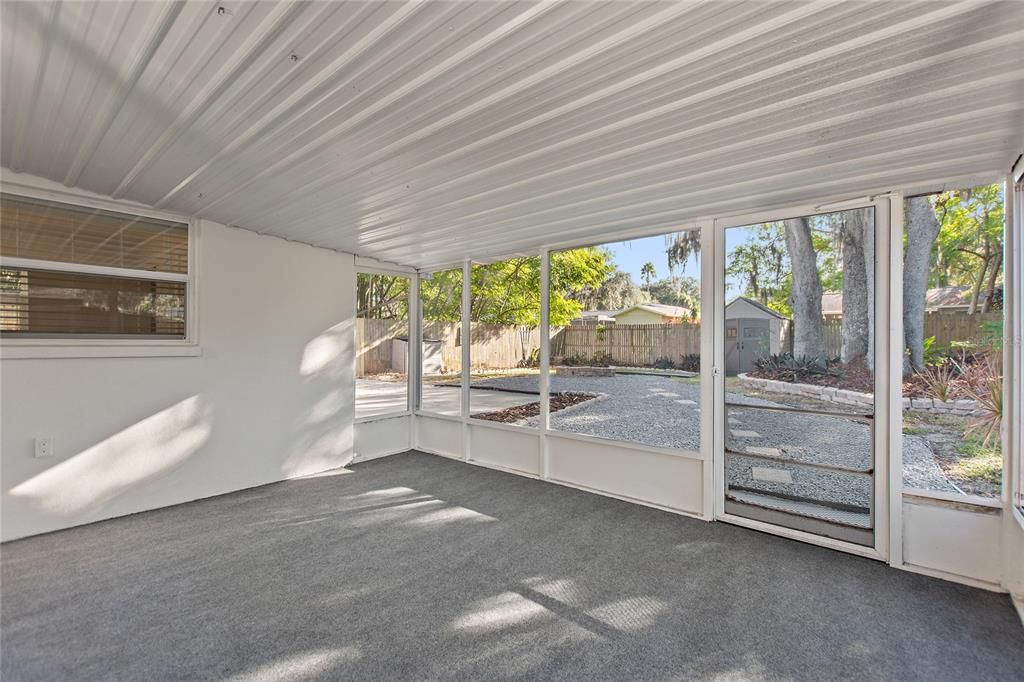 For Sale: $399,000 (3 beds, 2 baths, 1197 Square Feet)