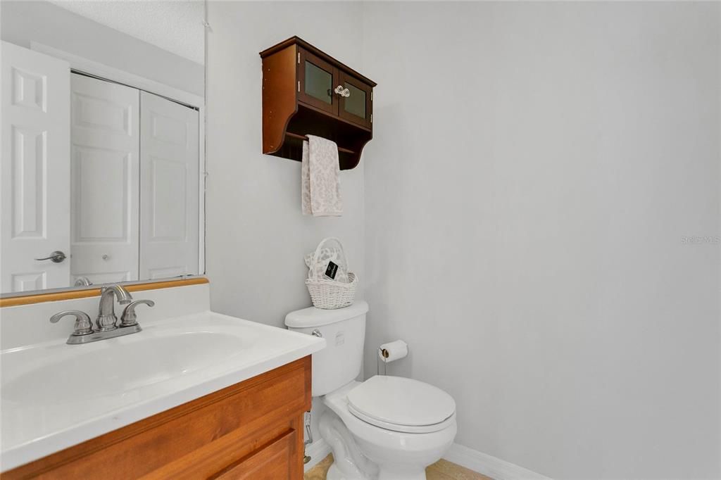 For Sale: $204,900 (2 beds, 2 baths, 1266 Square Feet)
